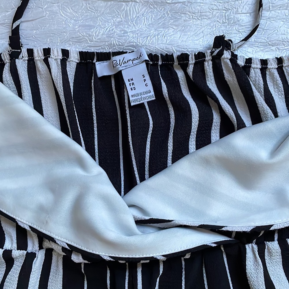 Revamped jumpsuit Black and white striped Wide leg (Never Worn) Size S - Picture 4 of 7